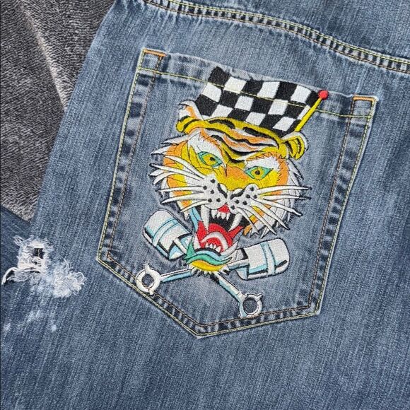 Stylish Blue Denim Jeans with Patchwork - Picture 2 of 13